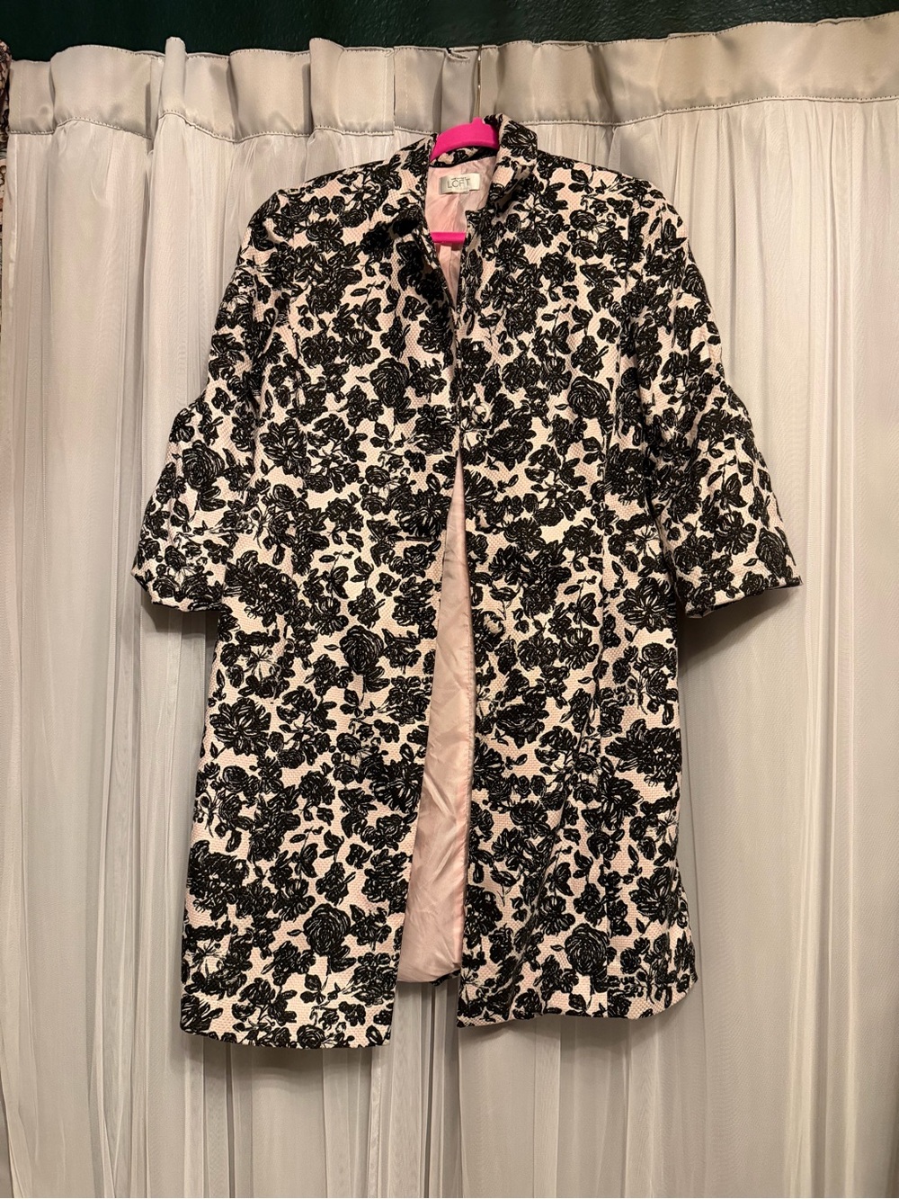LOFT Black Floral Jacquard Pink-Base Coat - Picture 1 of 9